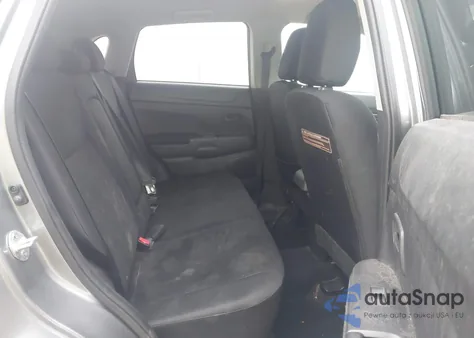 2013 Mitsubishi Outlander Sport Es z USA, uszkodzony, nr VIN 4A4AP3AU1DE015966